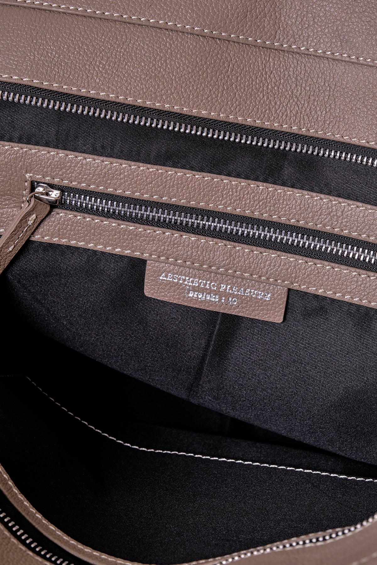 Affix Bag Grain Taupe
