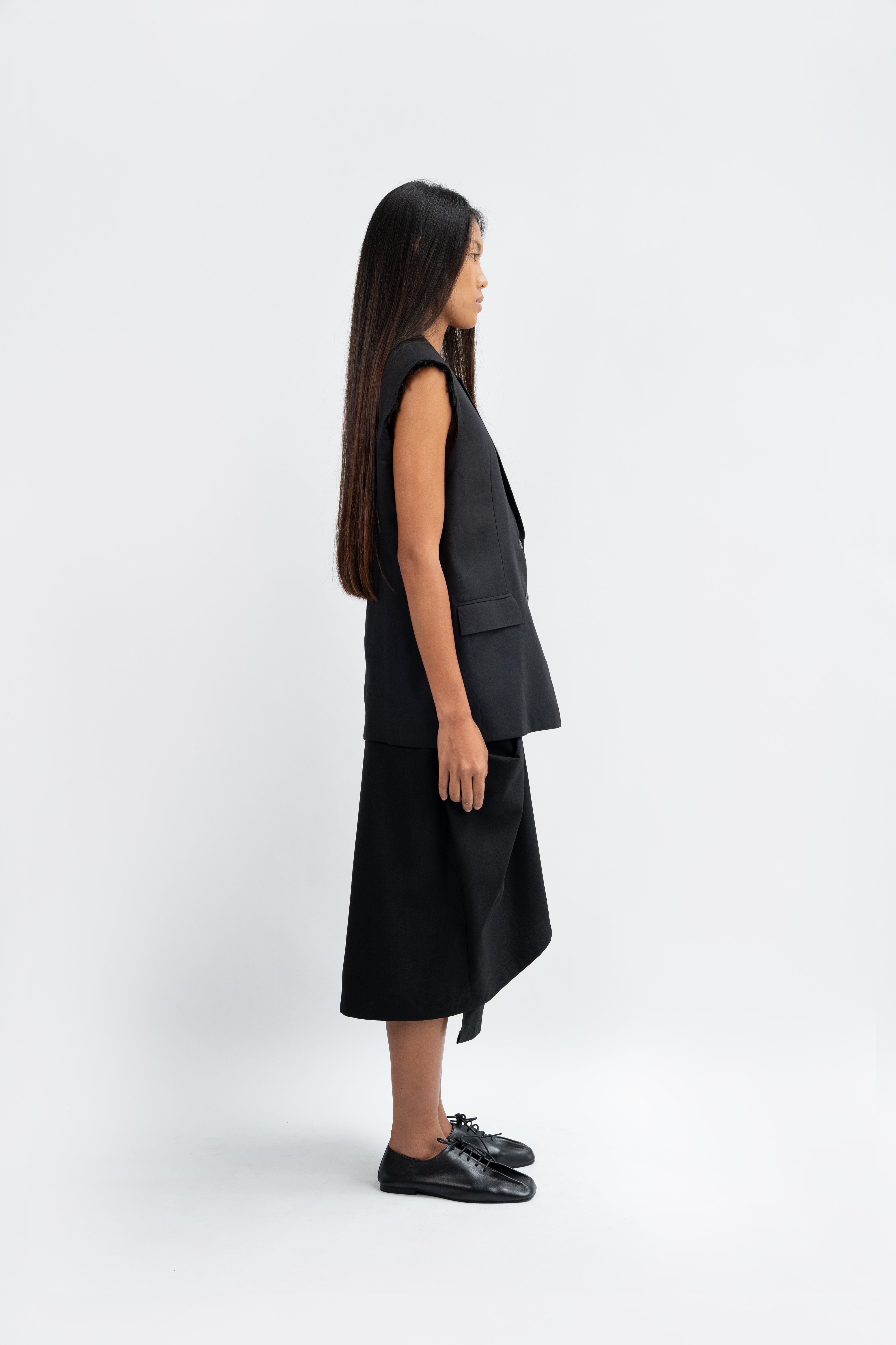 Form Skirt Black