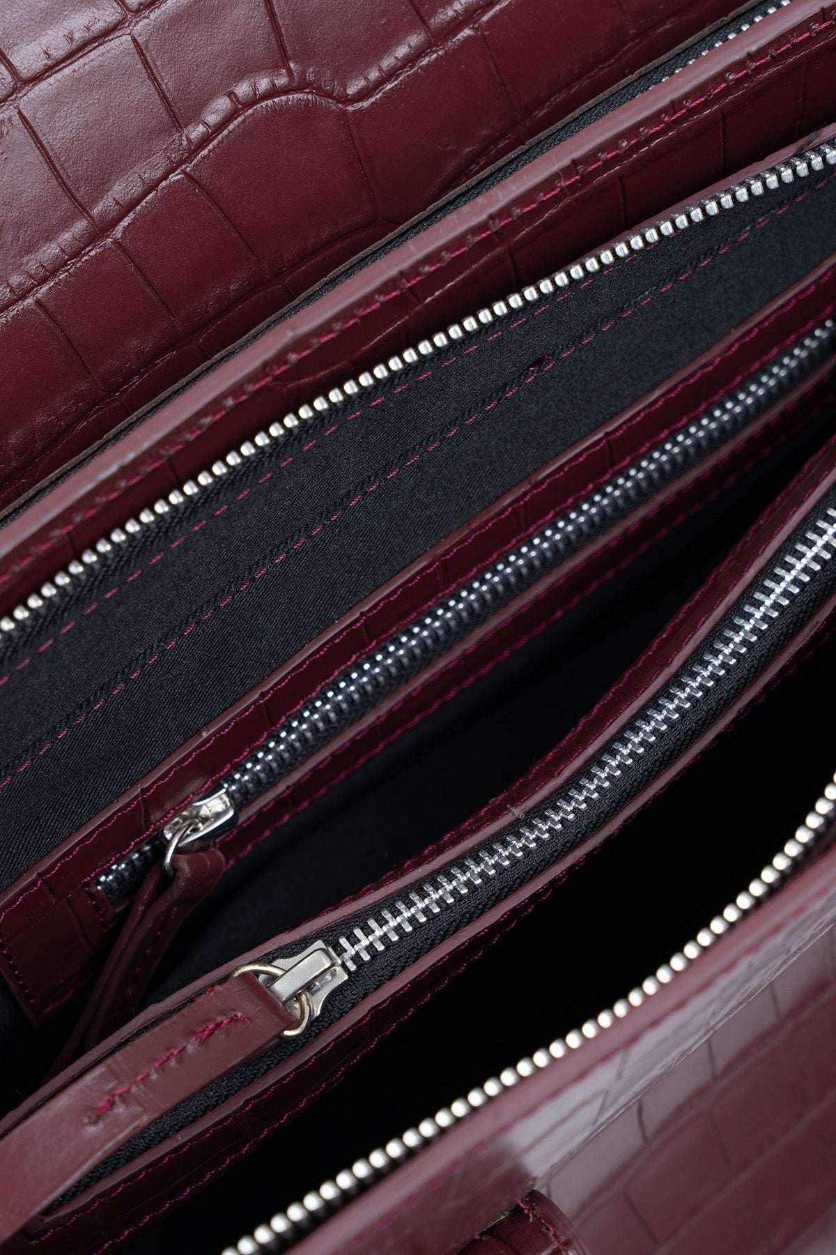 Isolation Bag Croc Maroon