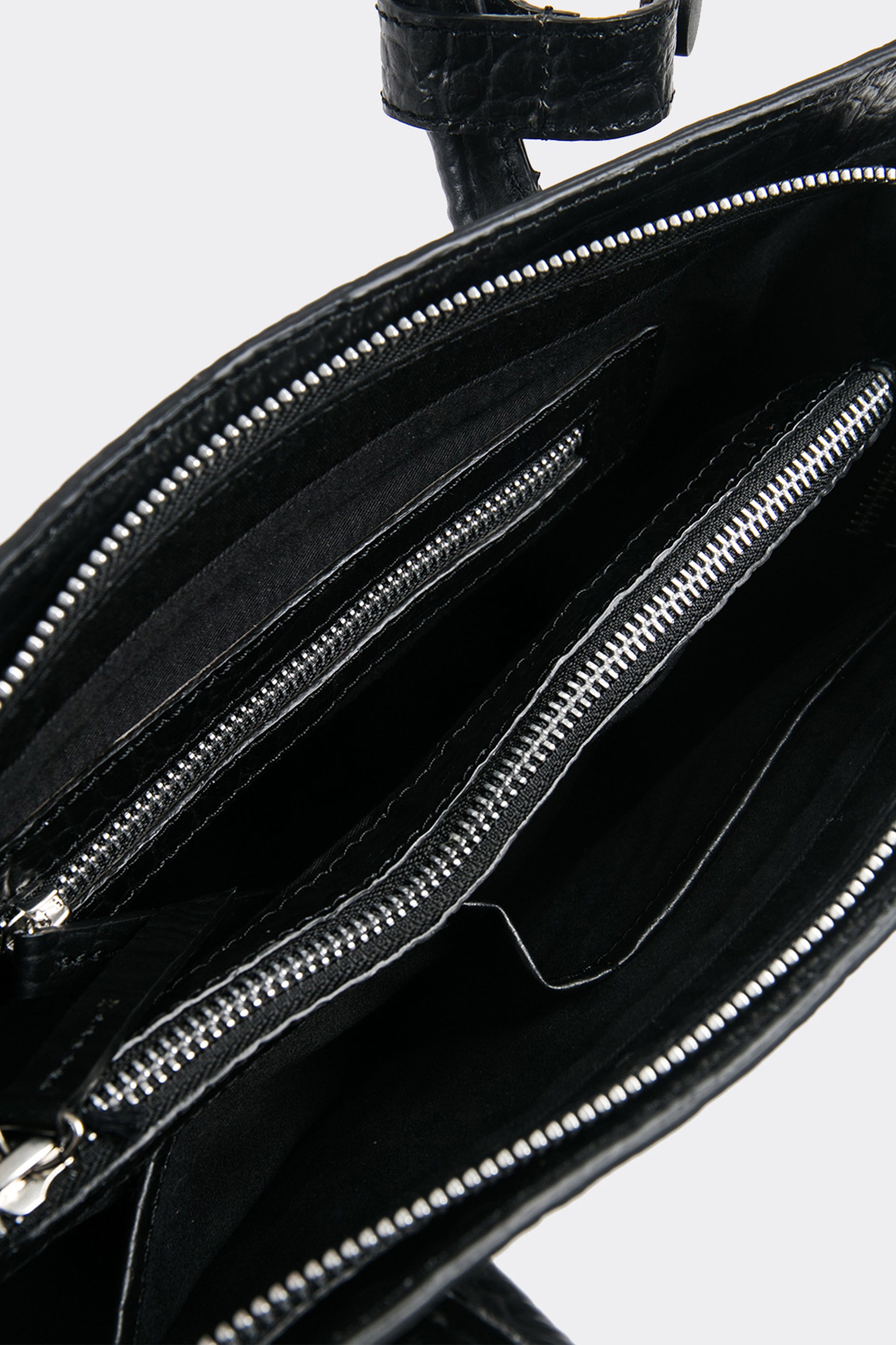 Isolation Bag Croc Black