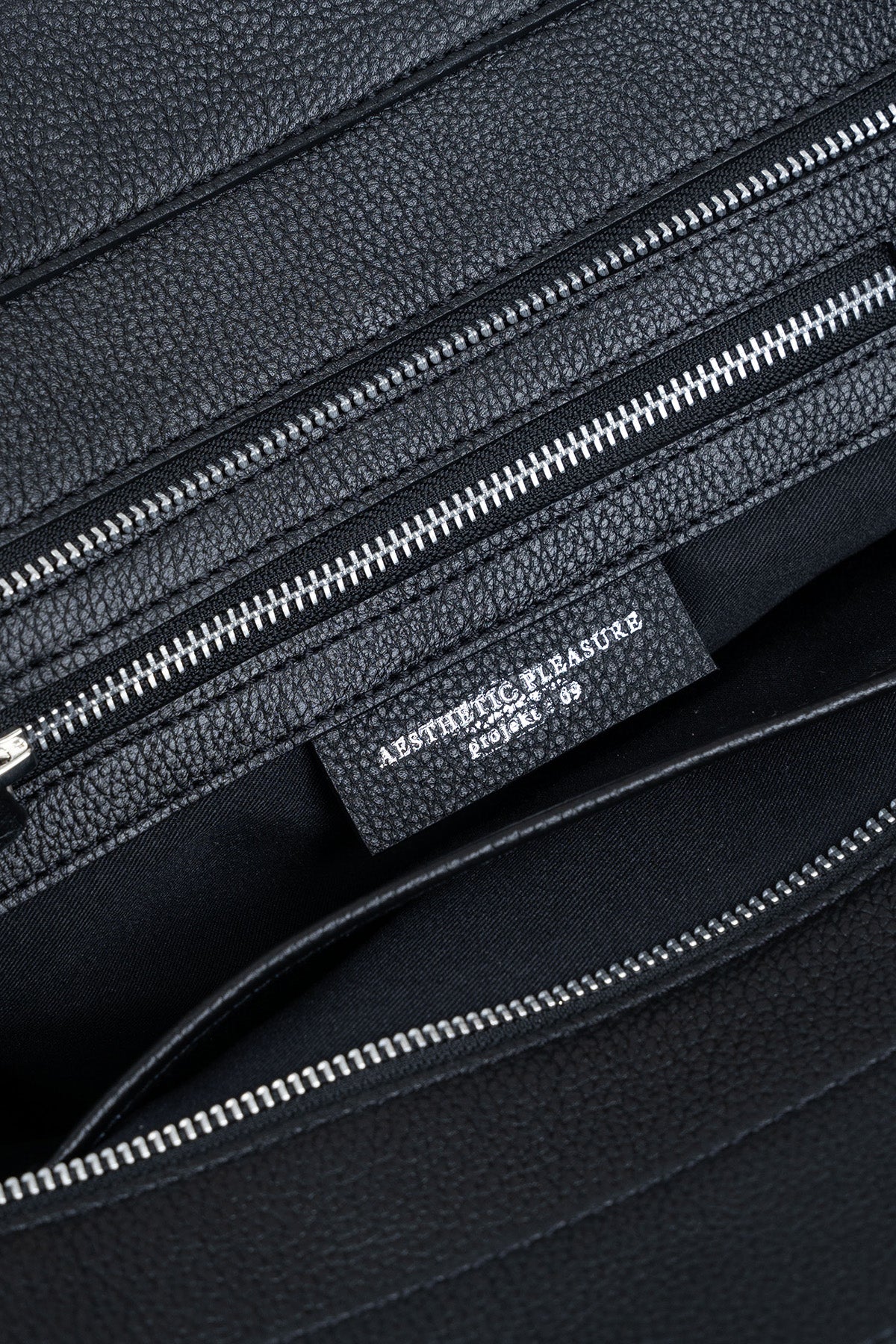 Affix Bag Grain Black