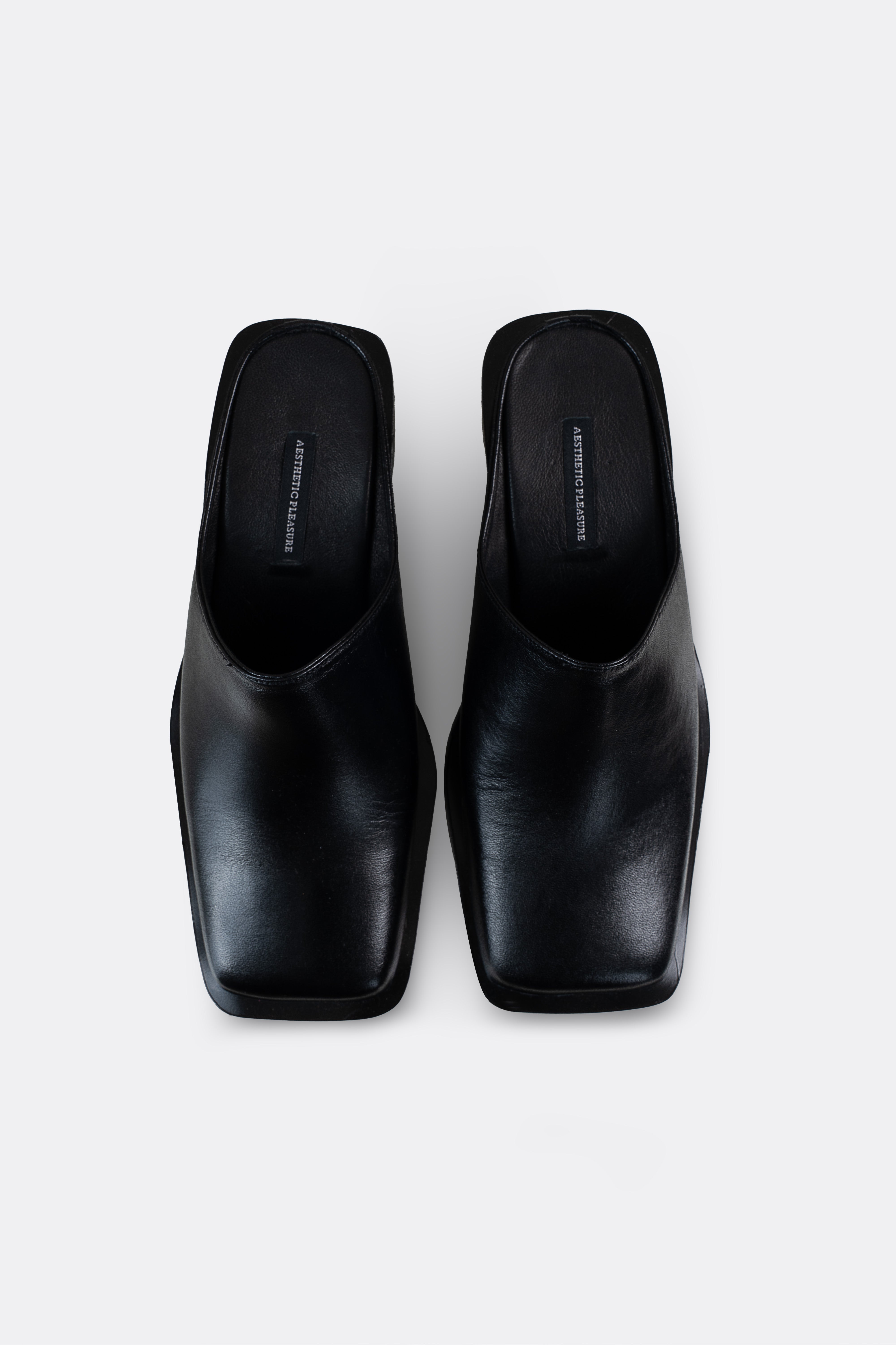 Naar Mules With Heels