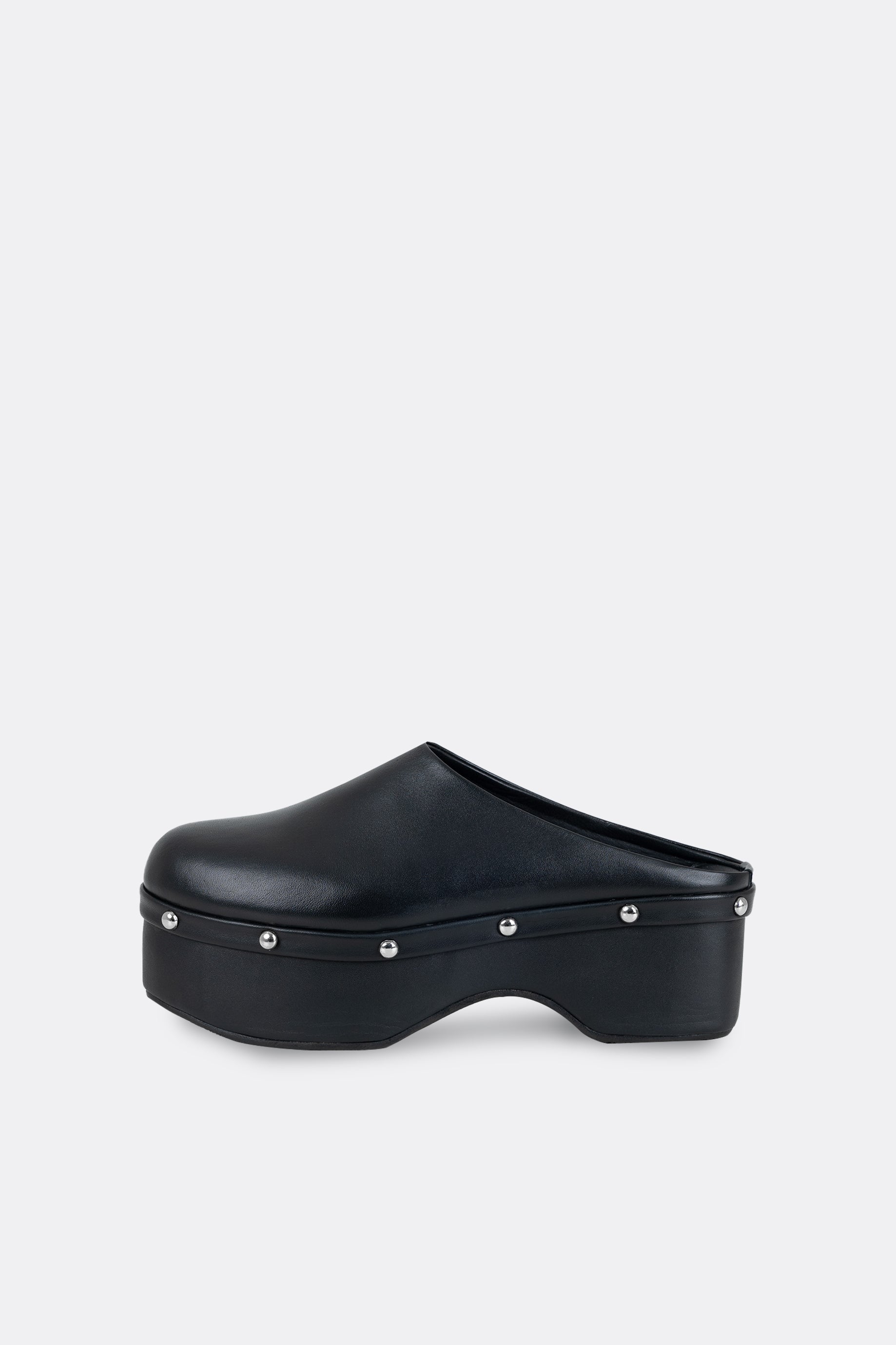 Slug Clogs Black