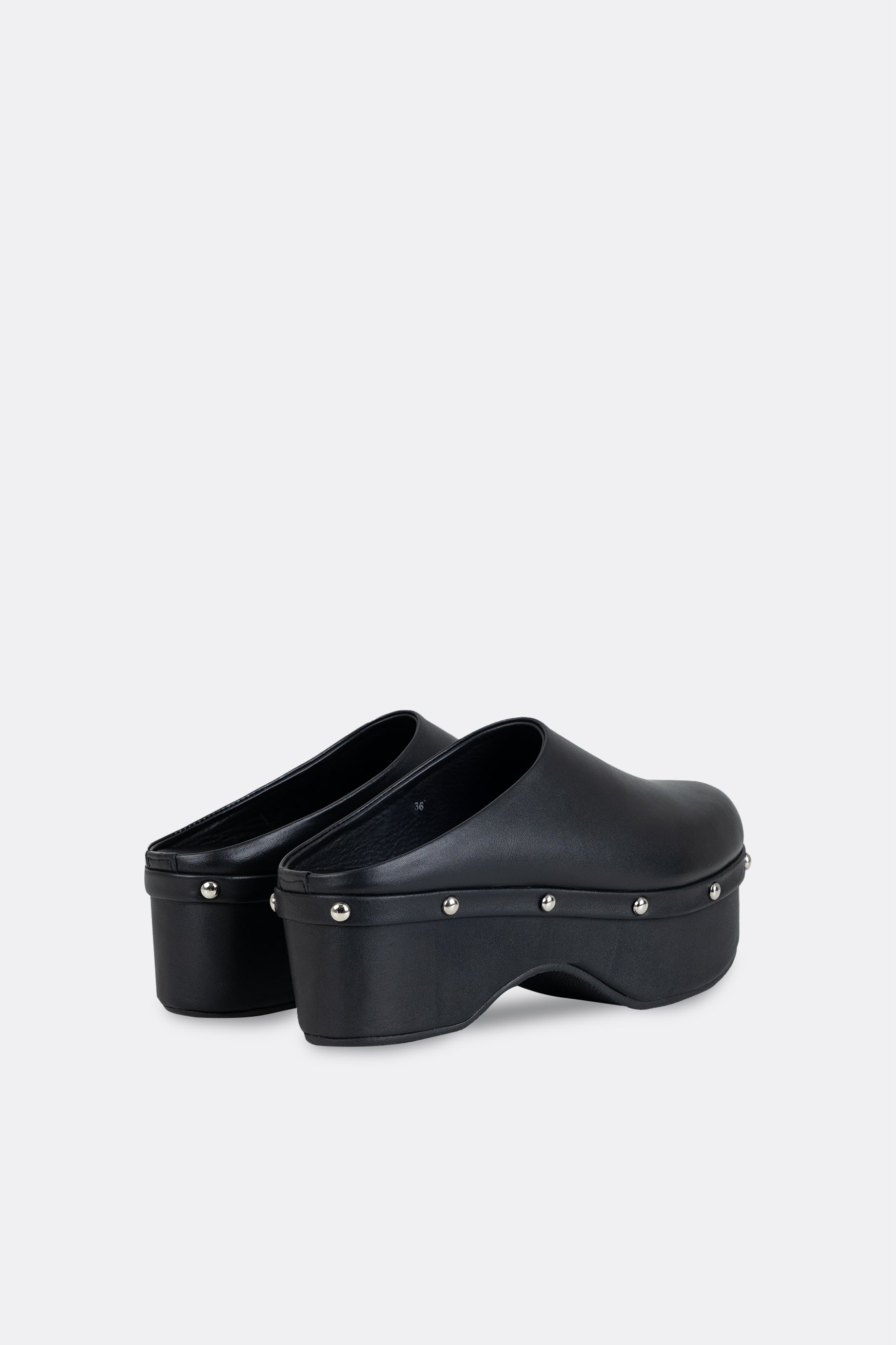 Slug Clogs Black
