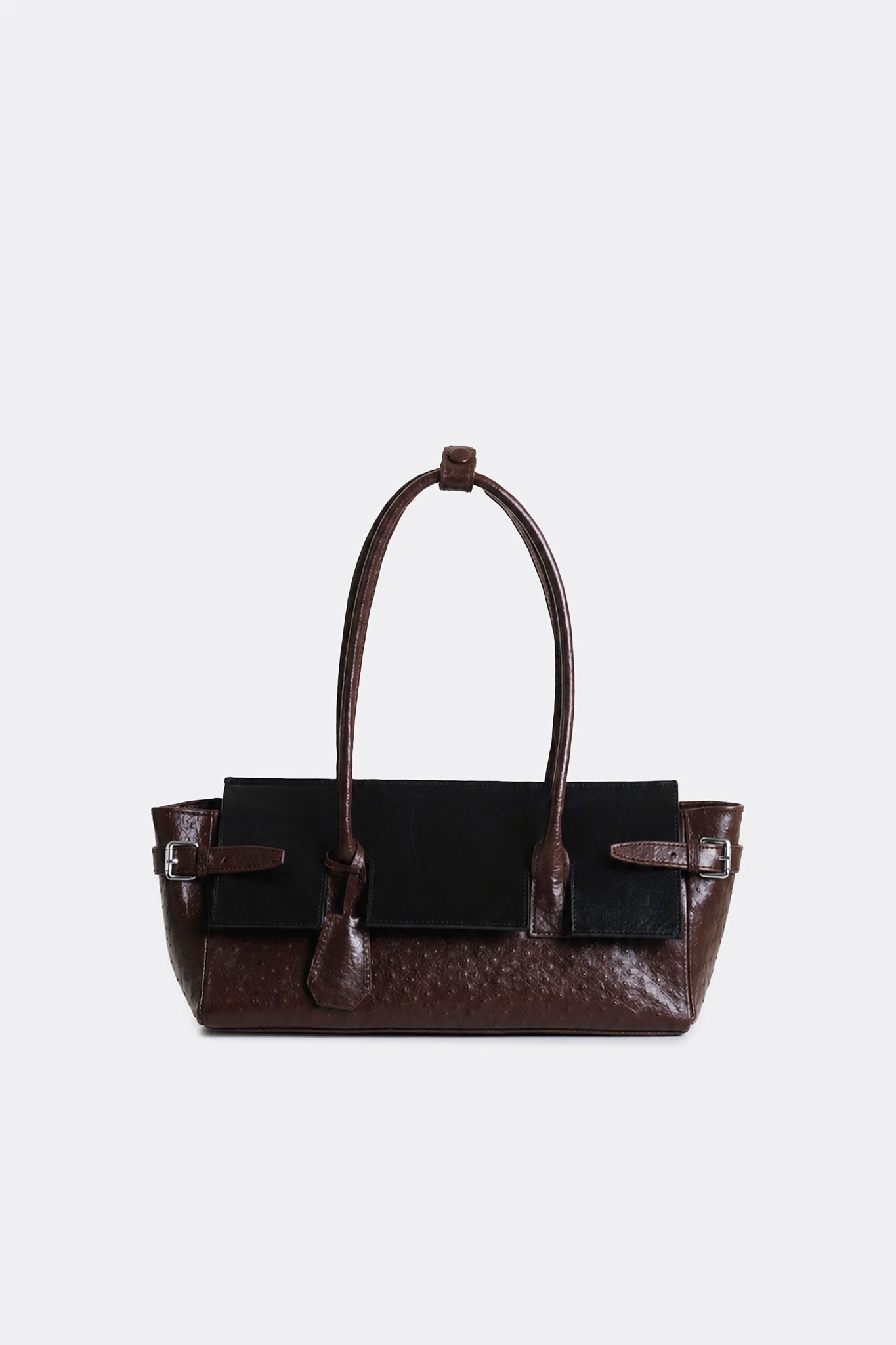Slits Flap Essens Baguette Nappa Black