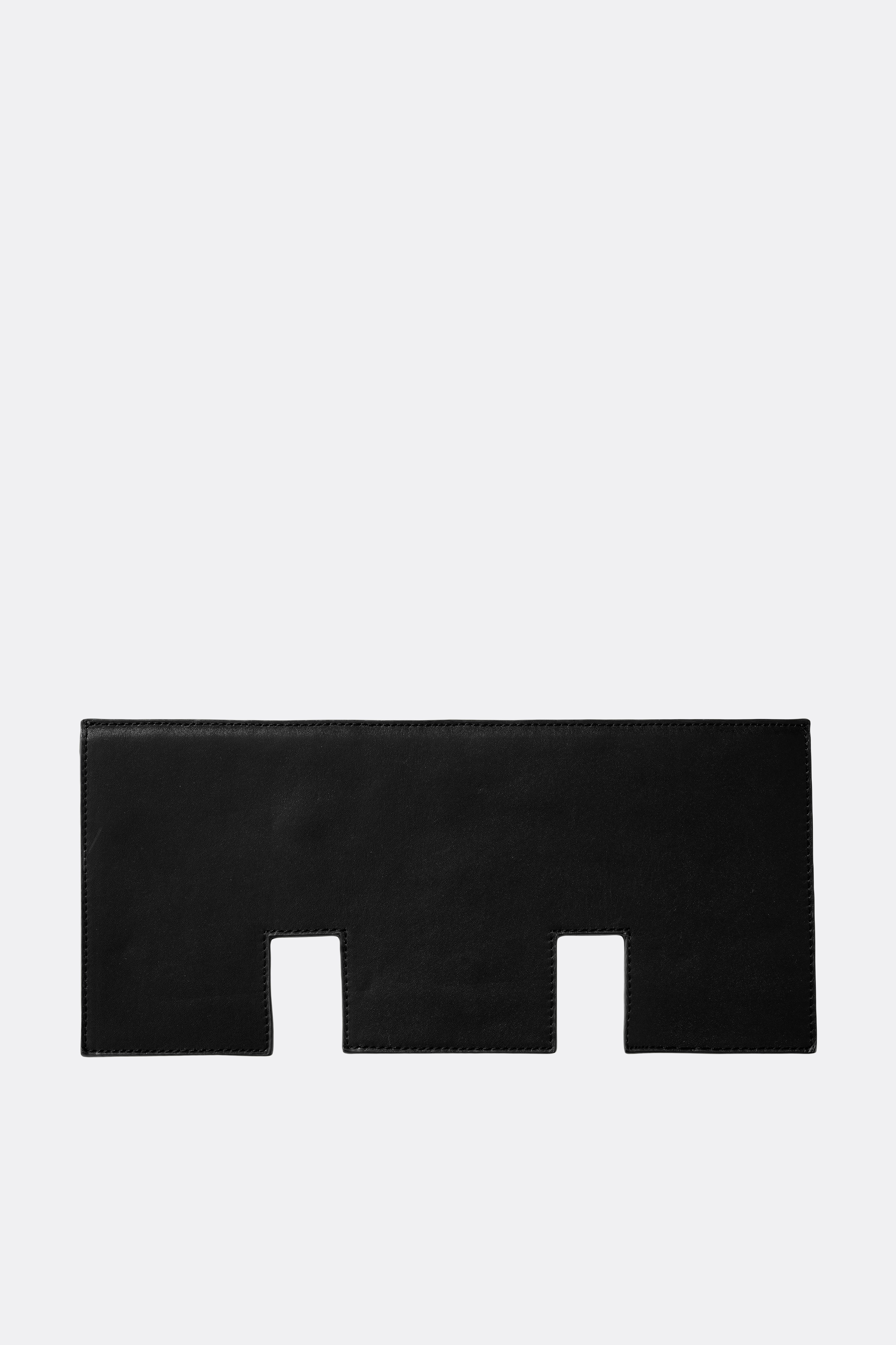 Slits Flap Essens Large Nappa Black