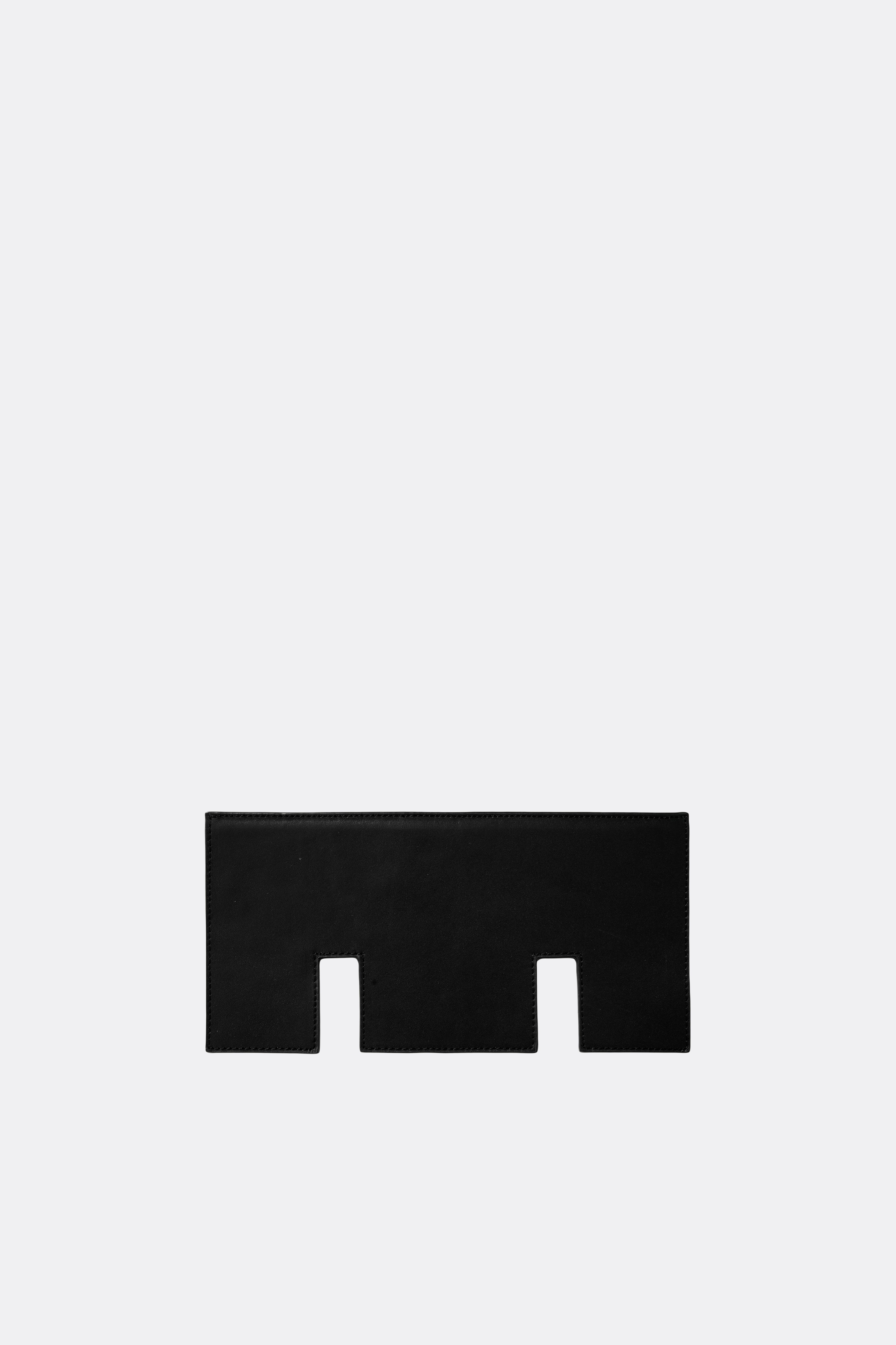 Slits Flap Essens Medium Nappa Black