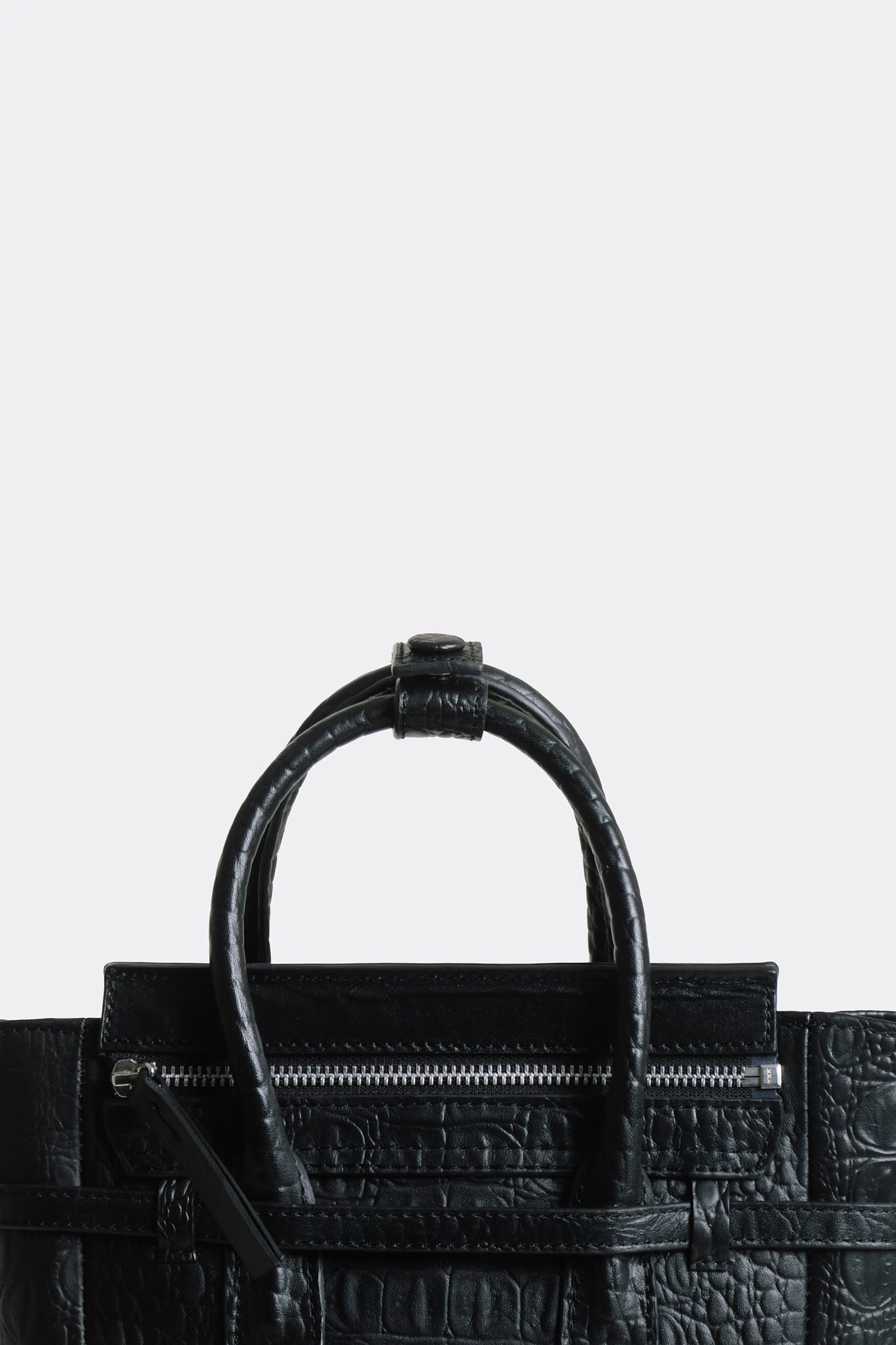 Slits Flap Essens Mini Nappa Black