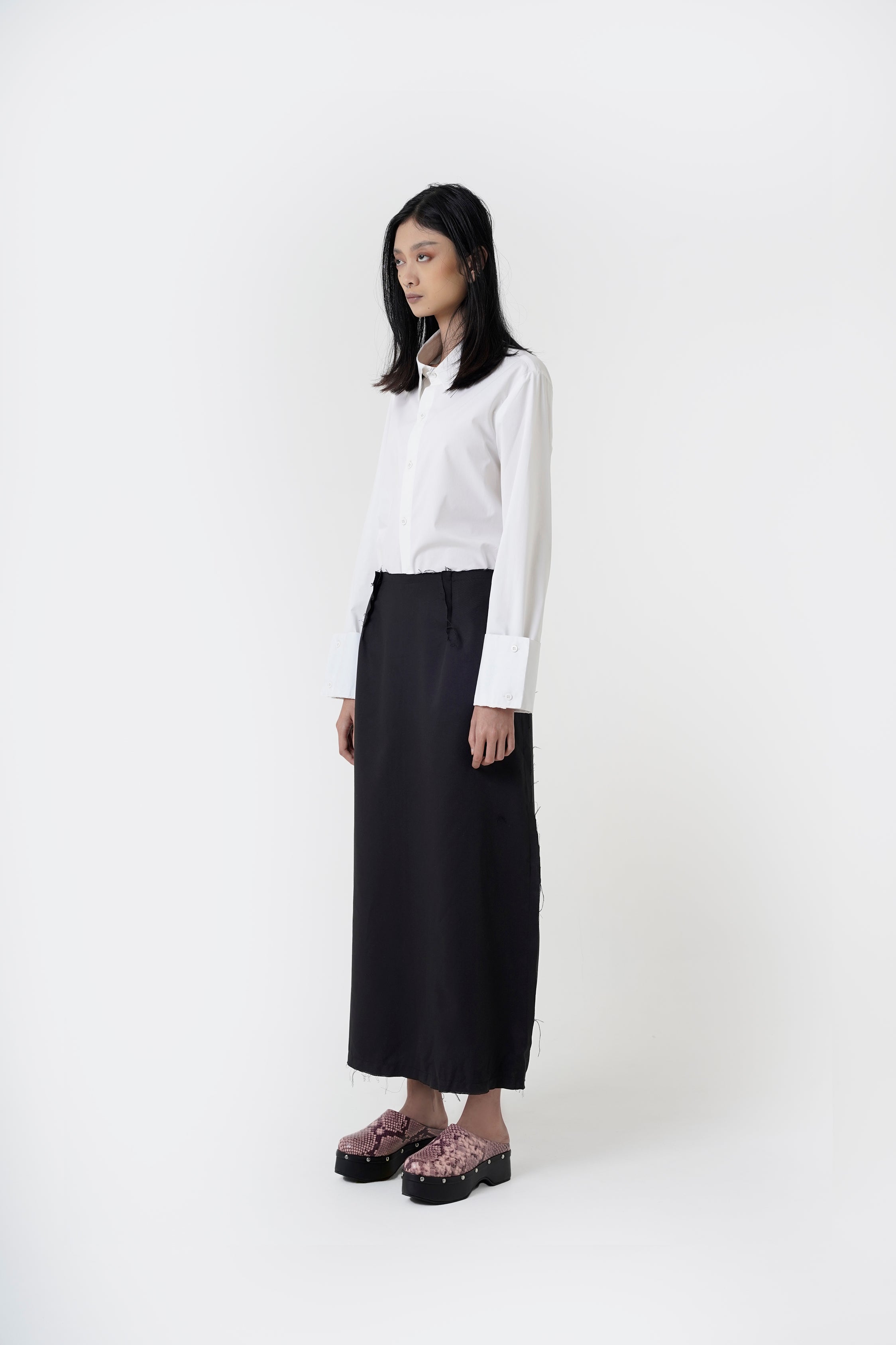 Unfinished Skirt Black