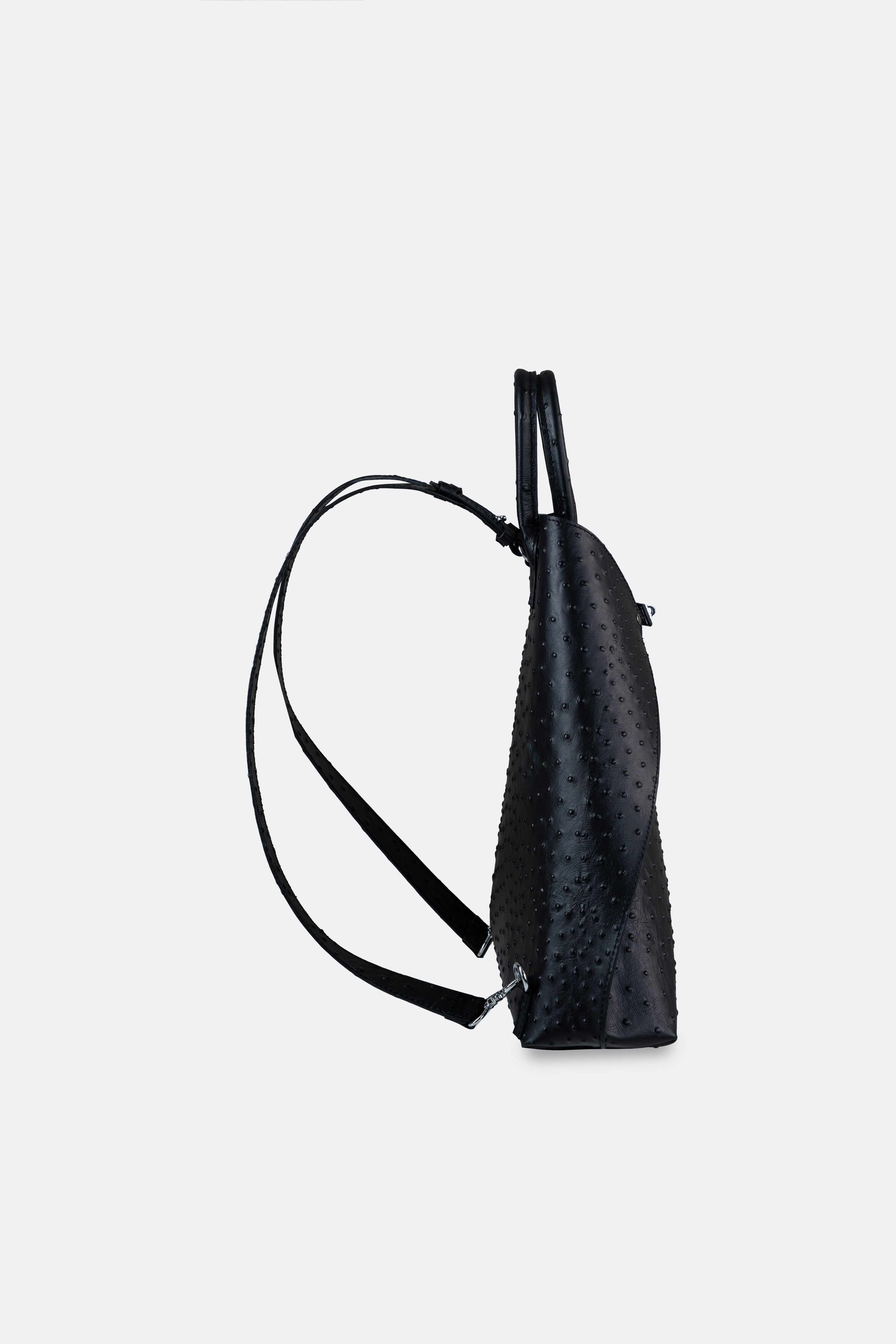Closer Backpack Ostrich Black