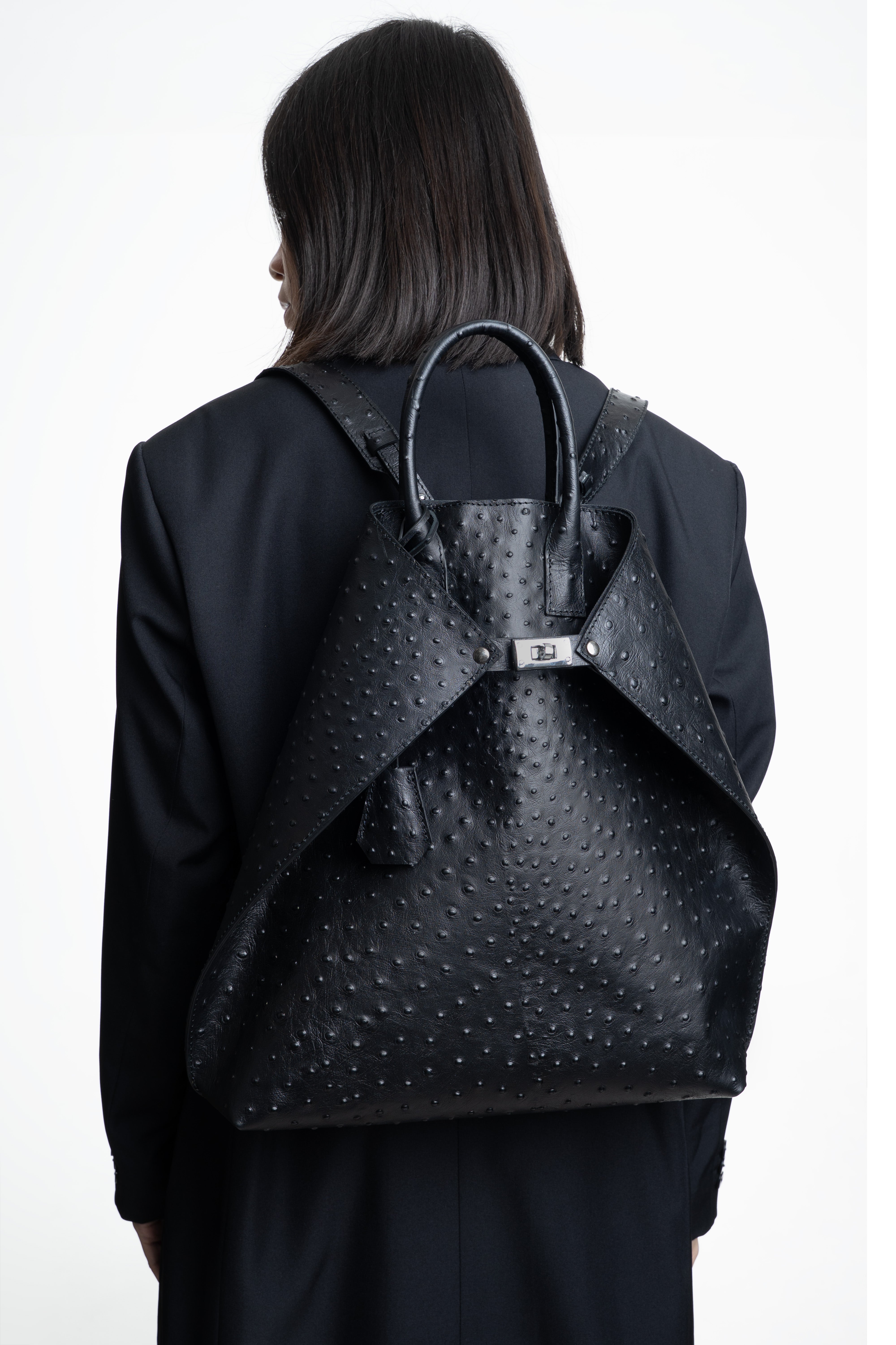 Closer Backpack Ostrich Black