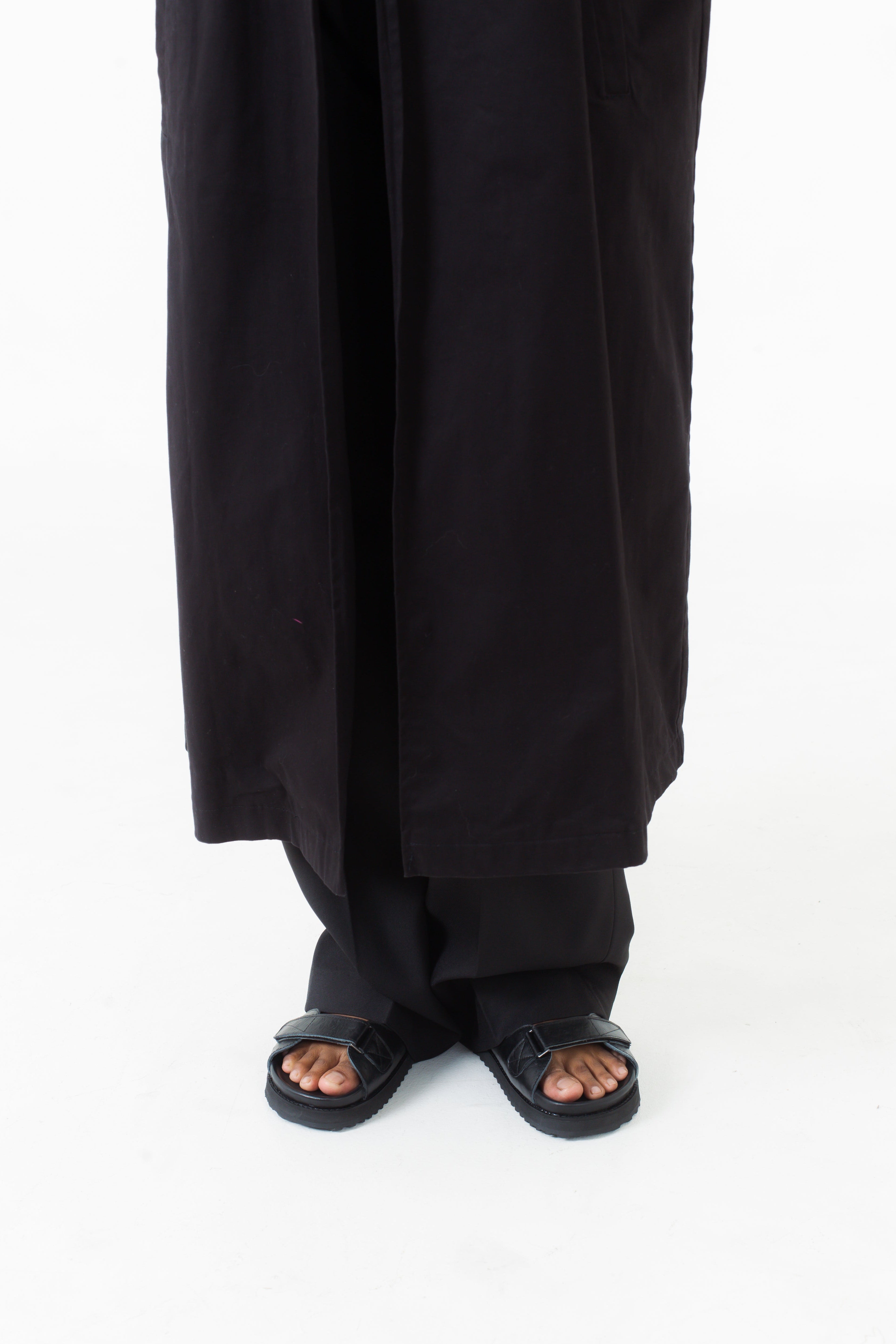 Gabi Sandal Ostrich Black