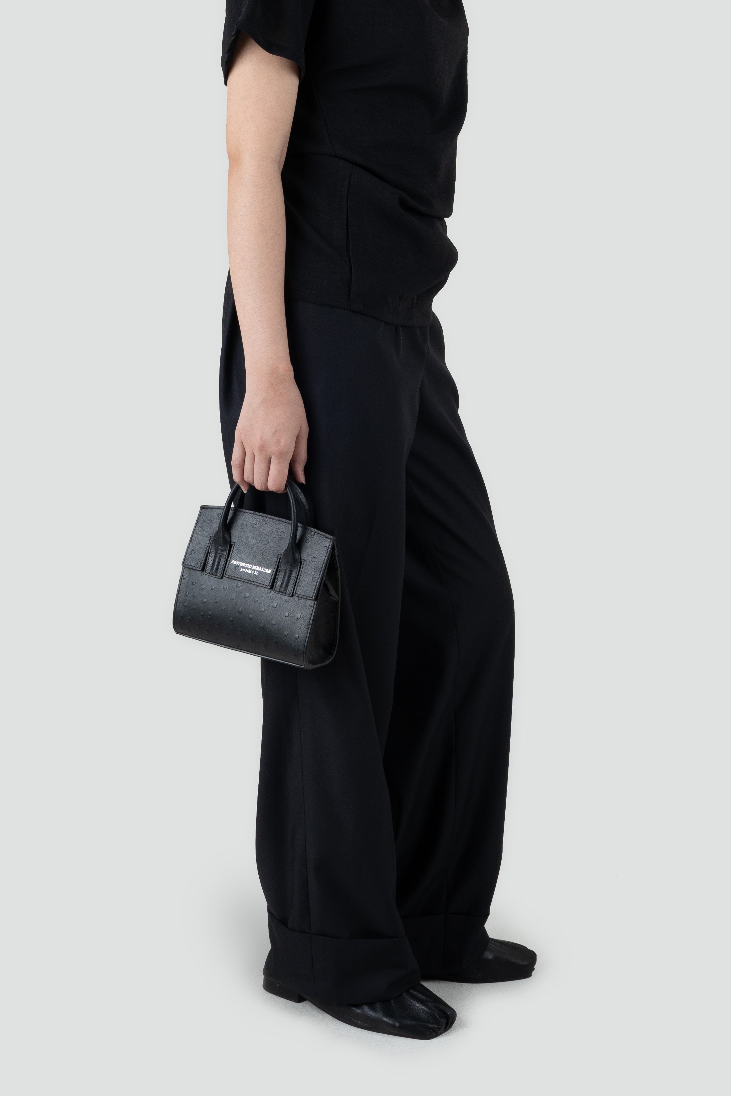 Micro Isolation Bag Ostrich Black