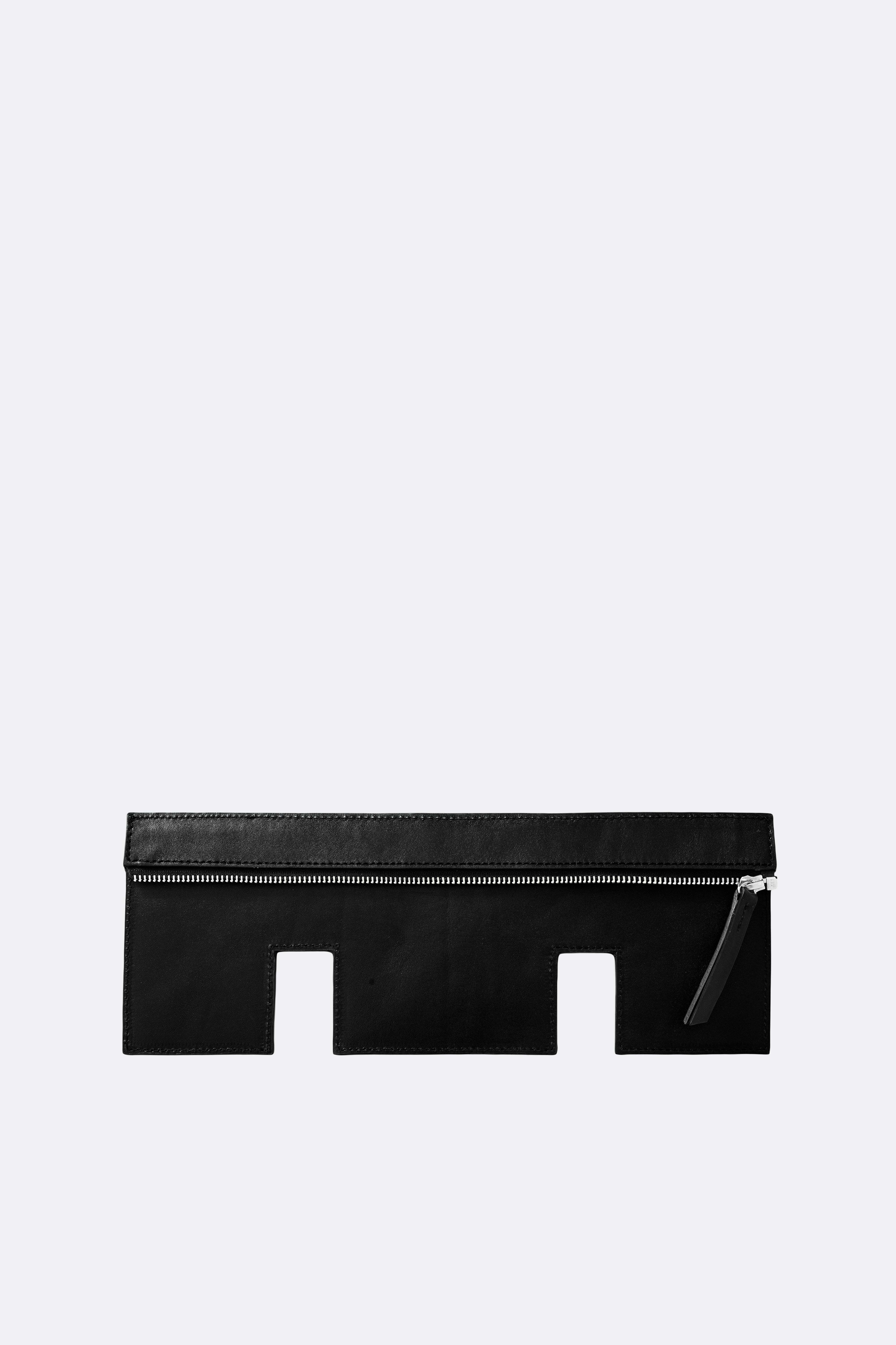 Slits Flap Essens Baguette Nappa Black