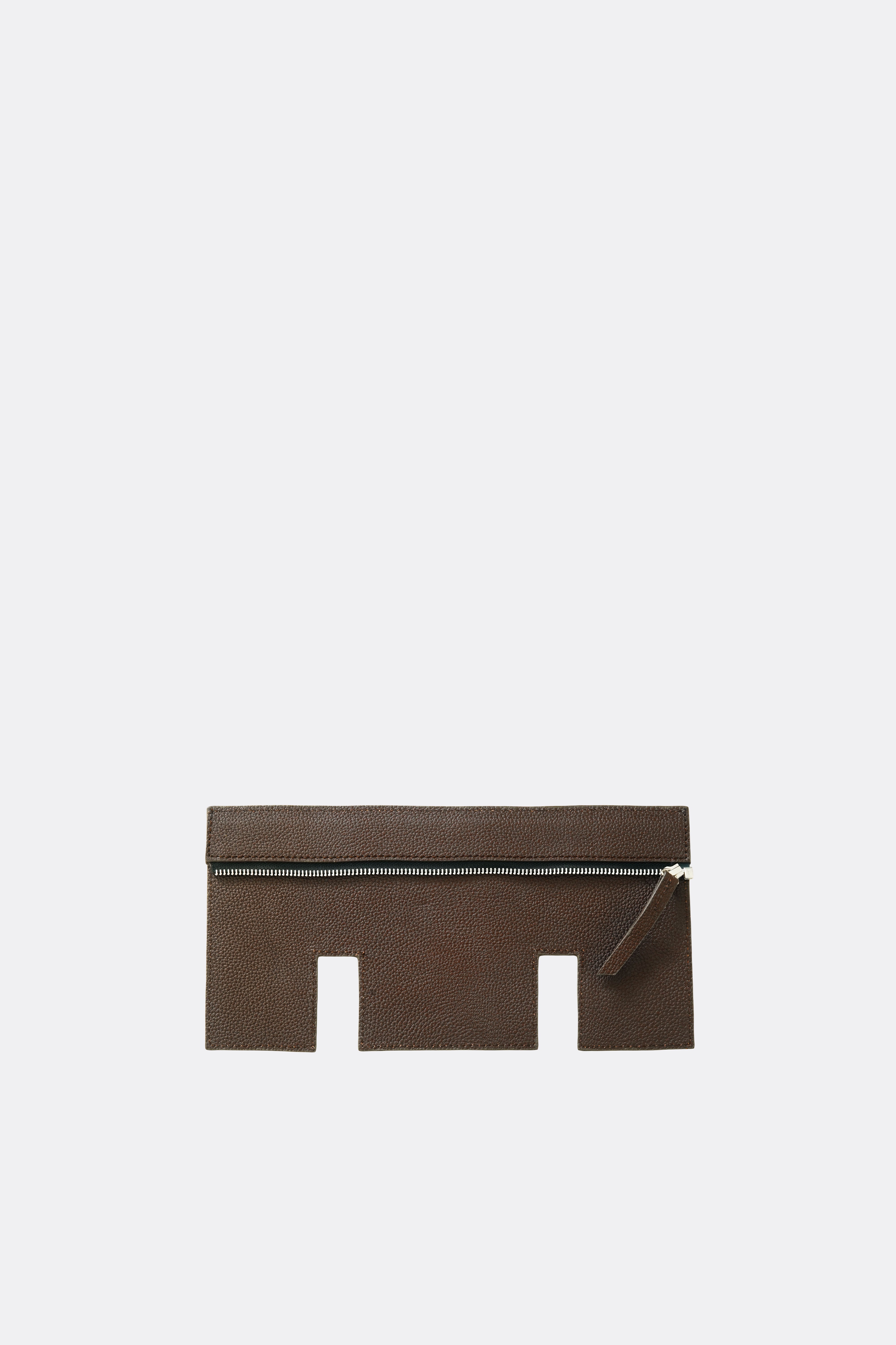 Slits Flap Essens Medium Grain Brown